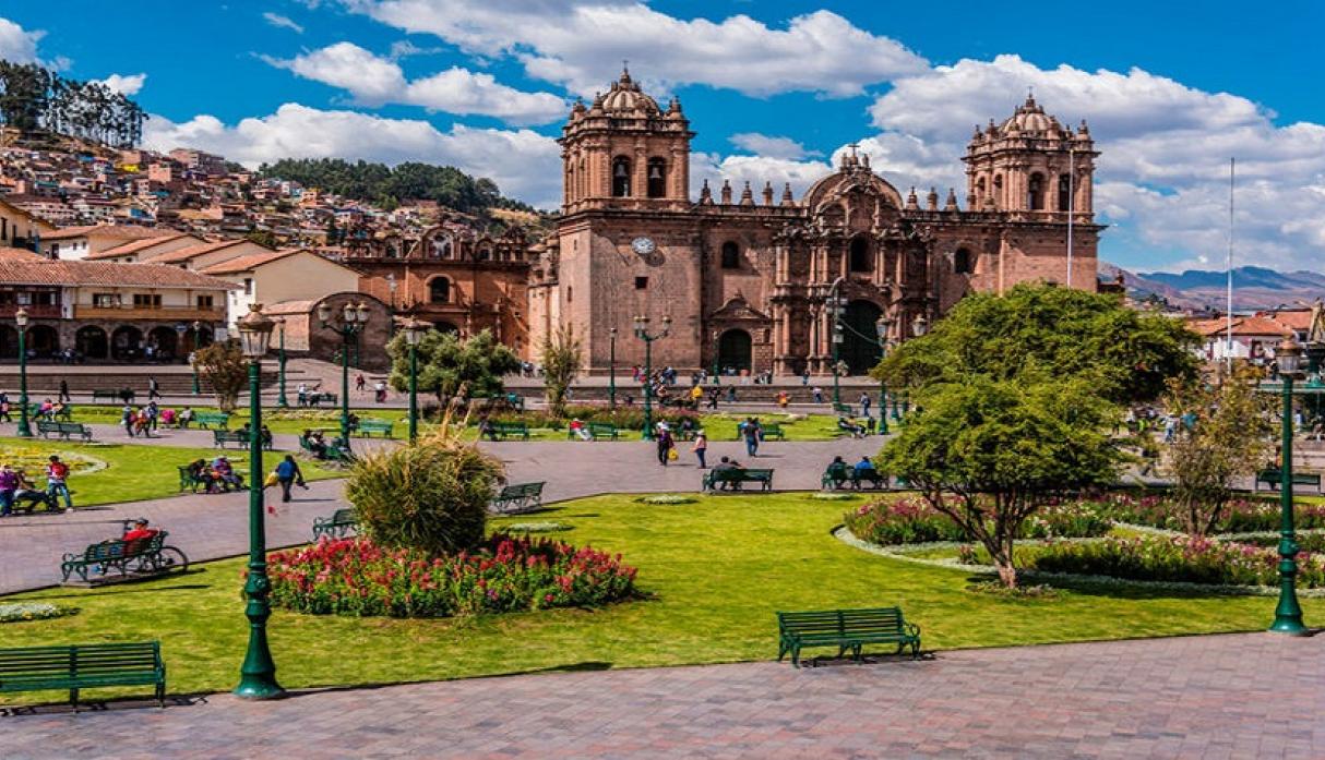 Express　Tours　Explorer　Paracas　Peru　Lima　Paracas　Cuzco　in